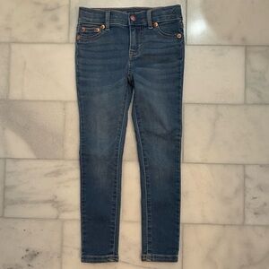 Vineyard Vines Girls Jeans. Size 6 years. EUC.